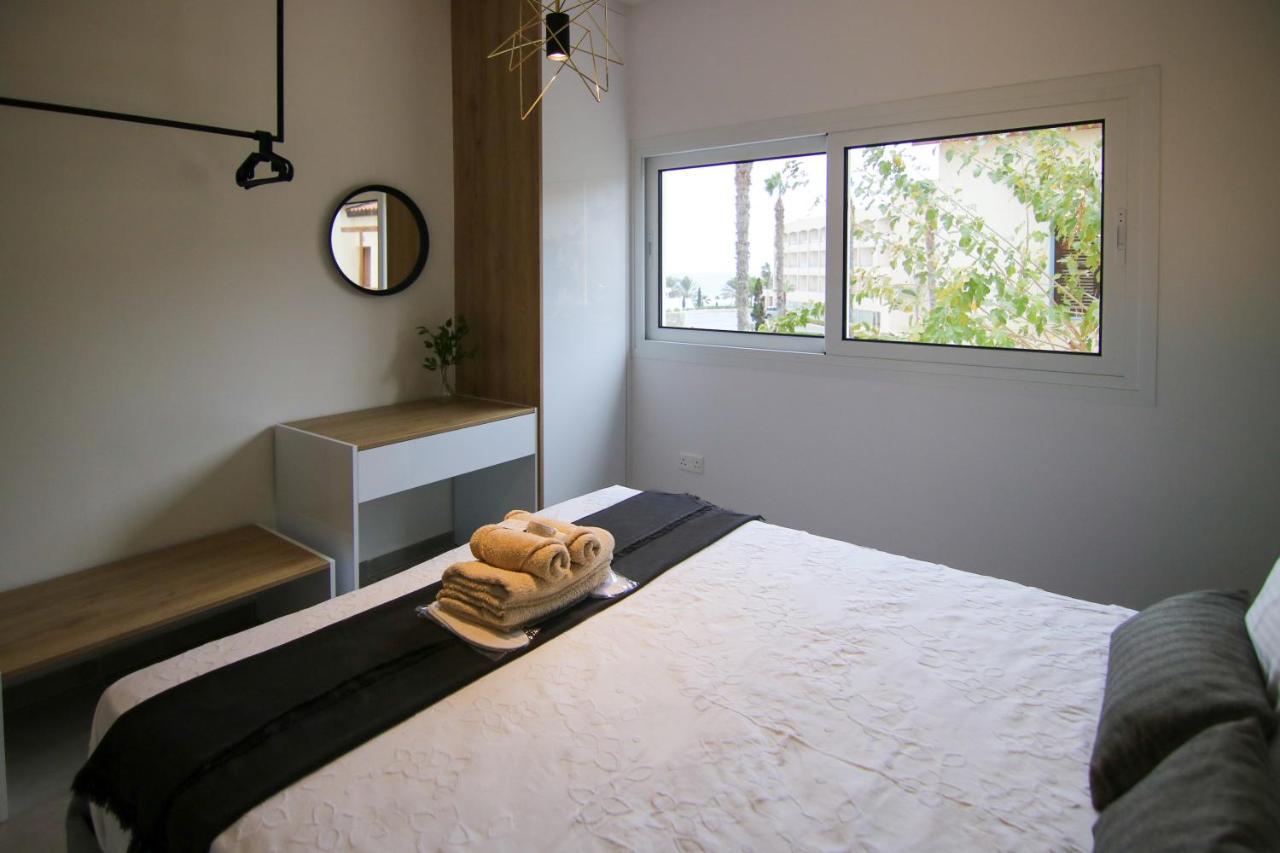 Phaedrus Living: Seaside Modern Flat Limnaria 123 Apartment Paphos Exterior photo