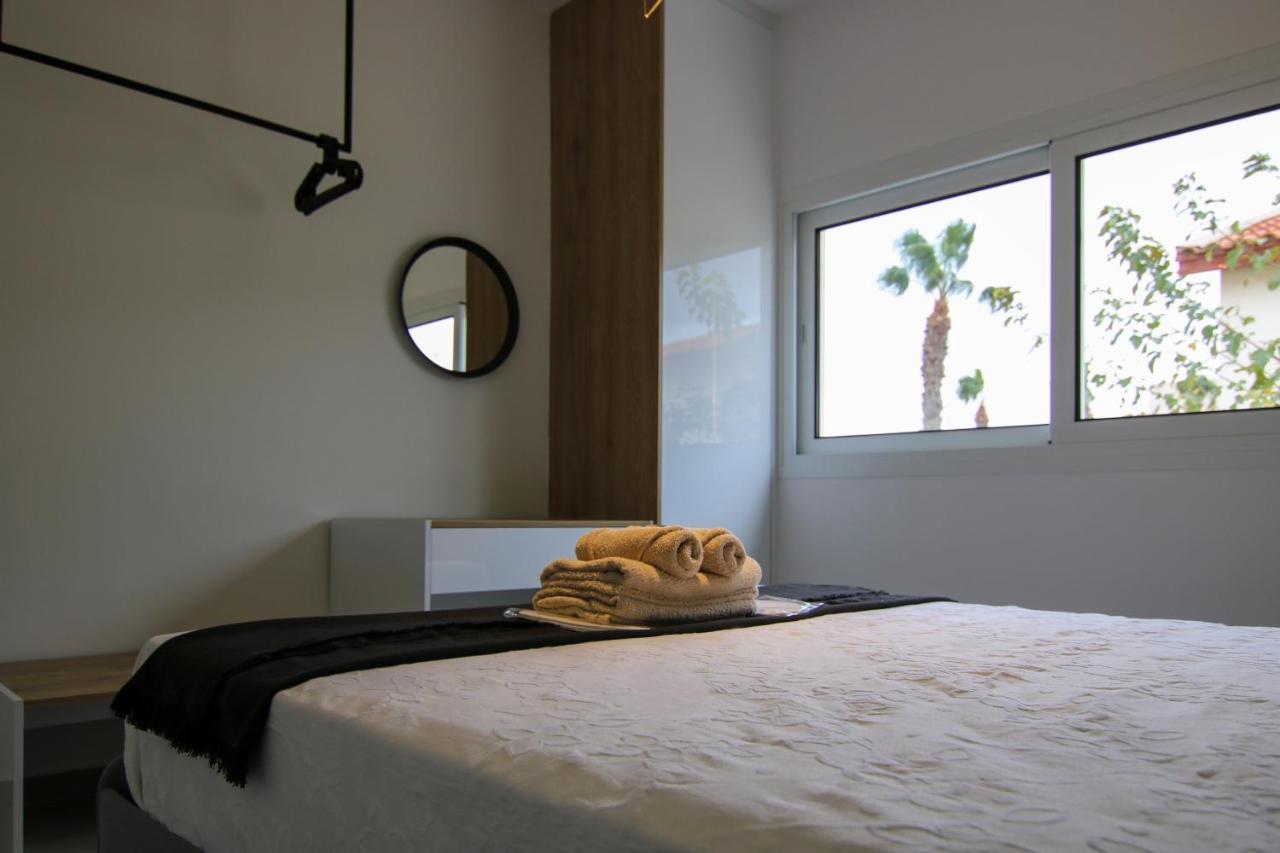 Phaedrus Living: Seaside Modern Flat Limnaria 123 Apartment Paphos Exterior photo