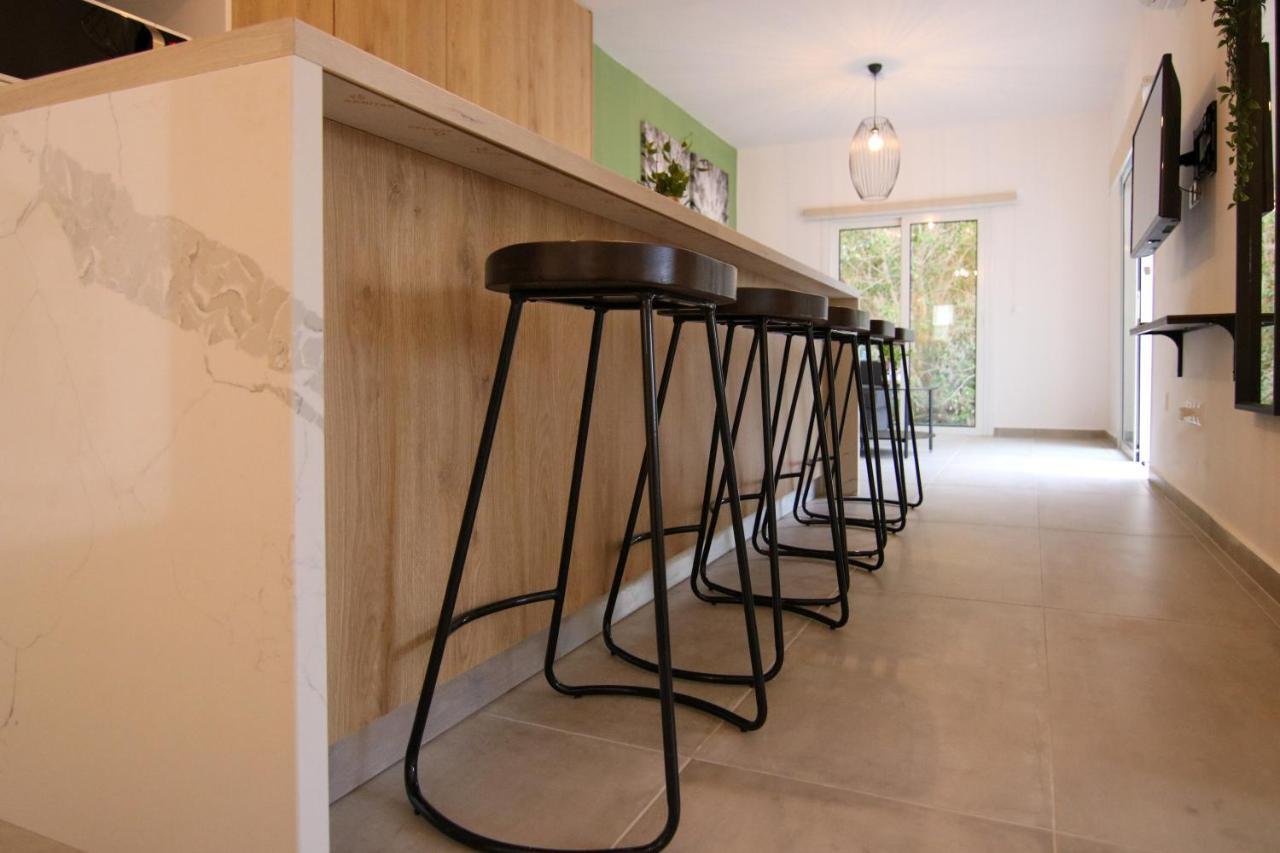 Phaedrus Living: Seaside Modern Flat Limnaria 123 Apartment Paphos Exterior photo