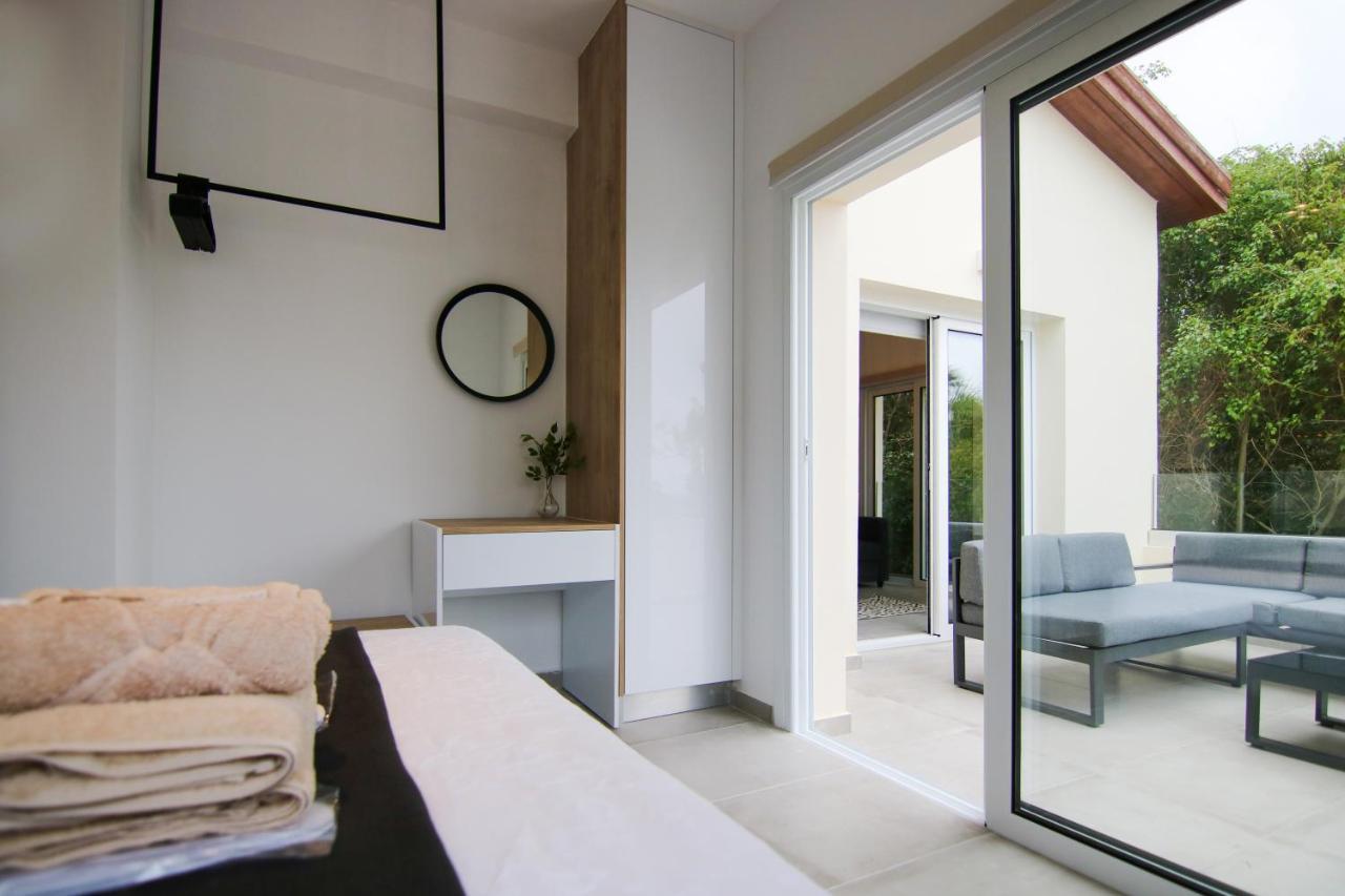 Phaedrus Living: Seaside Modern Flat Limnaria 123 Apartment Paphos Exterior photo