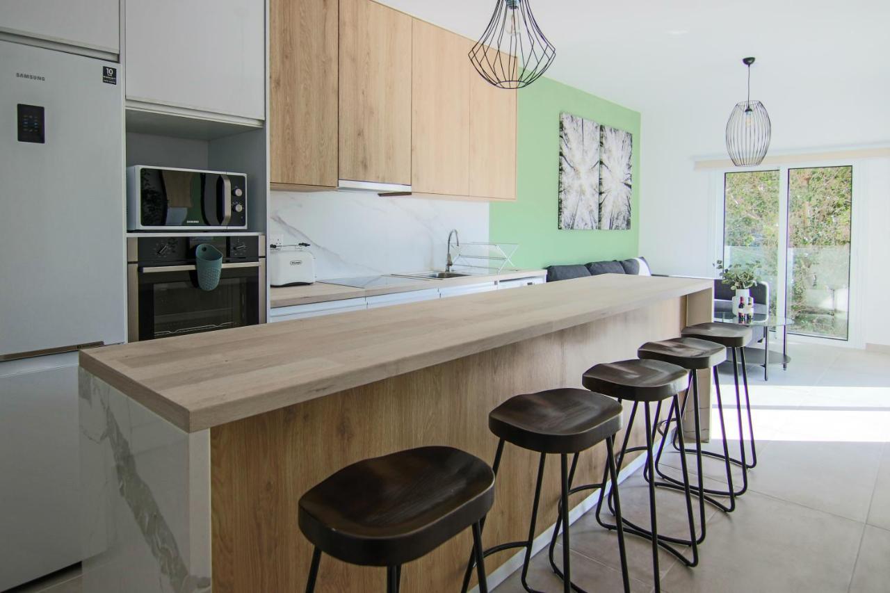 Phaedrus Living: Seaside Modern Flat Limnaria 123 Apartment Paphos Exterior photo